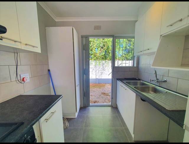 2 BEDROOM HOUSE FOR SALE IN GLENWOOD